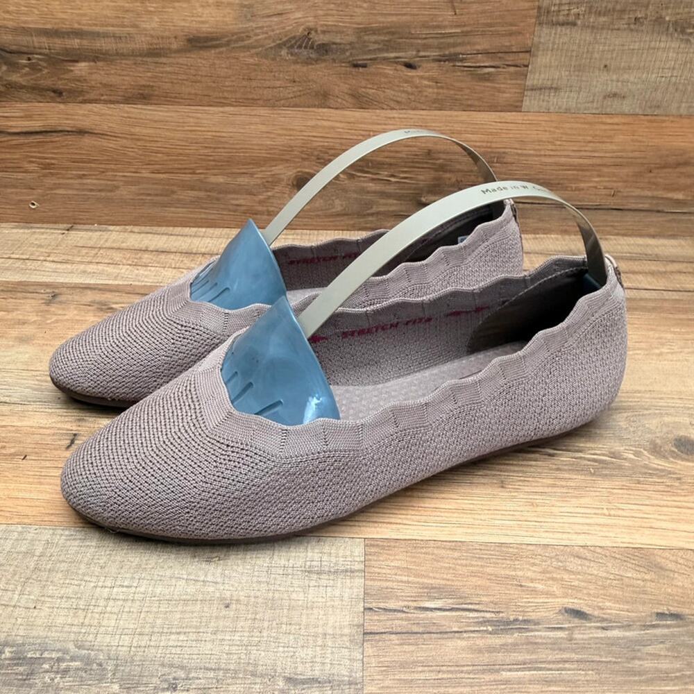Skechers Women’s Size 7   Memory Foam Loafer Flats Stretch Fit
